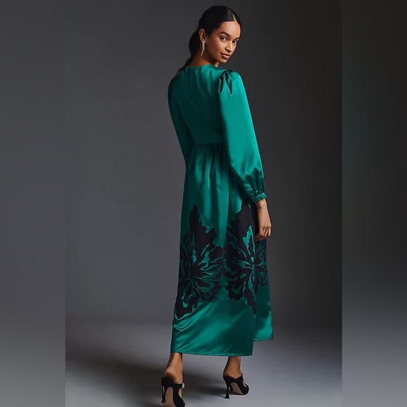 ✨ Anthropologie Embroidered Dress Sz M - Picture 2 of 9